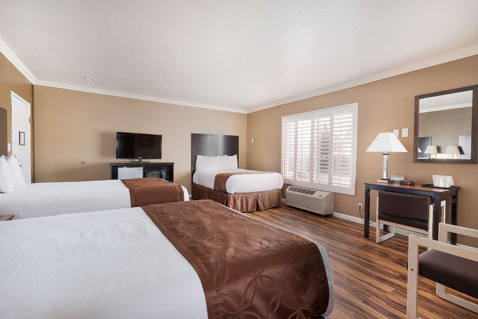 Americas Best Value Inn & Suites Anaheim Exterior foto