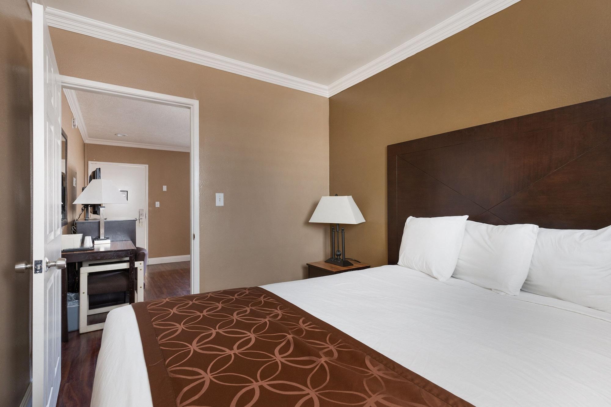 Americas Best Value Inn & Suites Anaheim Exterior foto