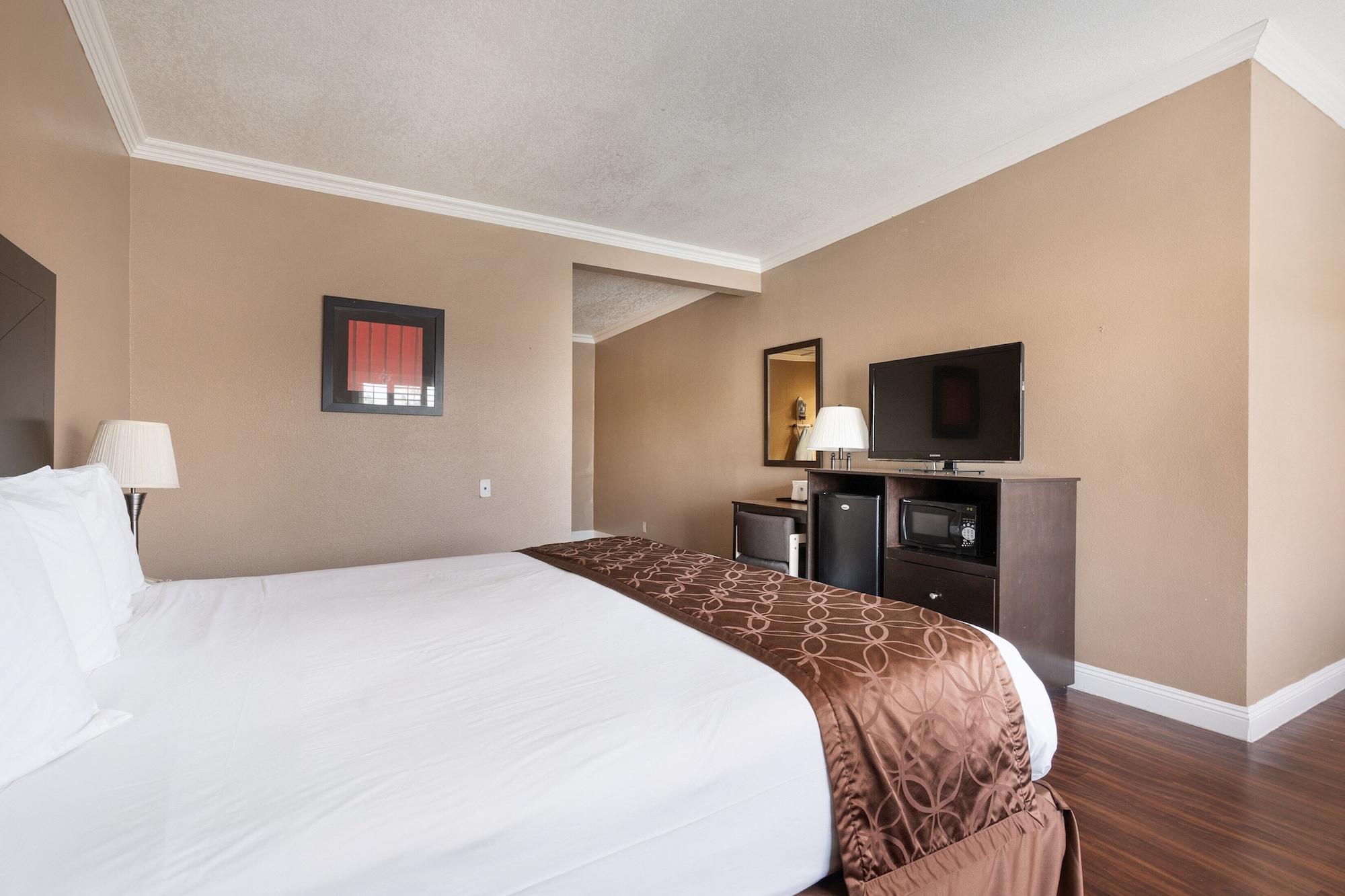 Americas Best Value Inn & Suites Anaheim Exterior foto