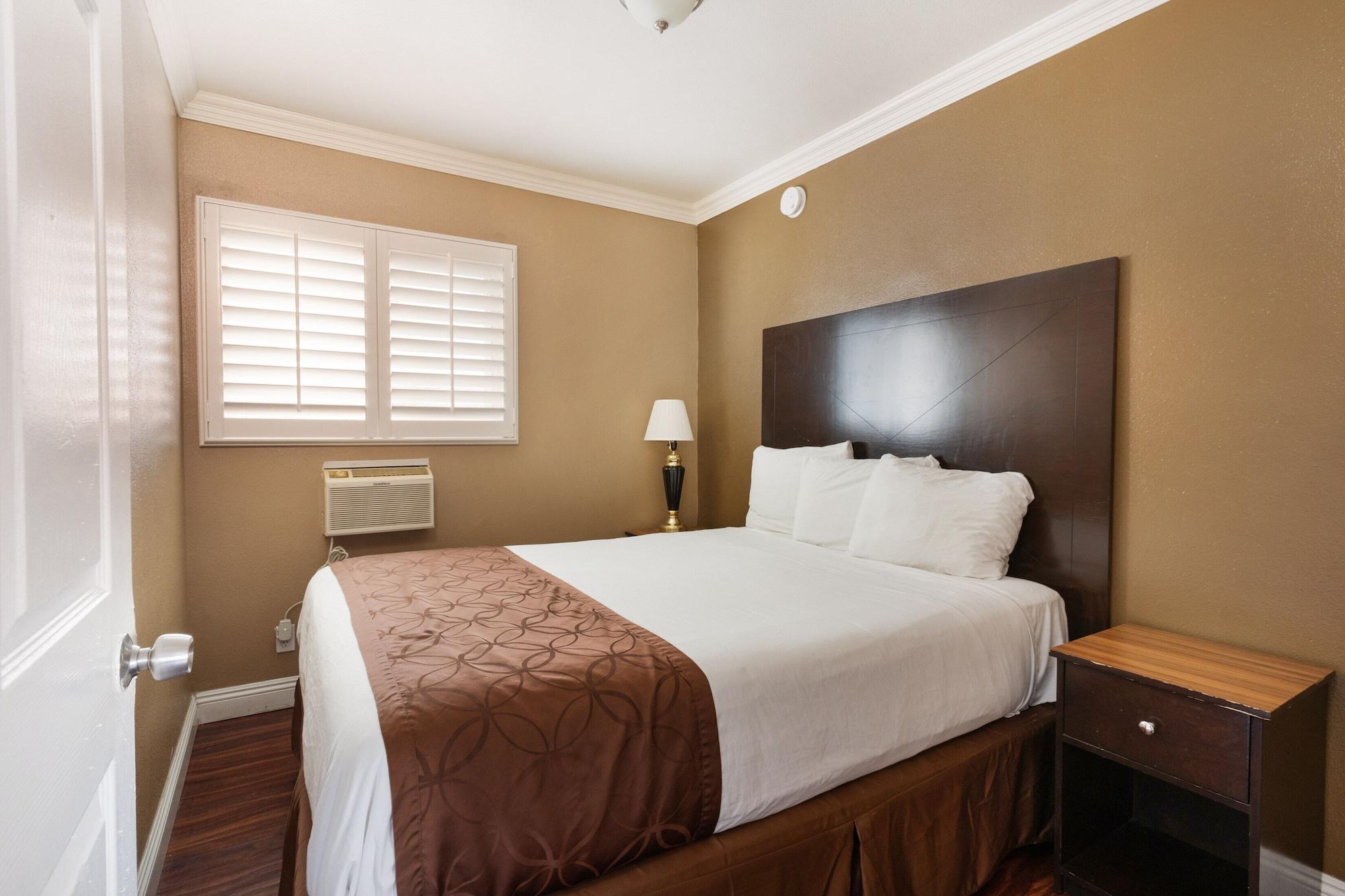 Americas Best Value Inn & Suites Anaheim Exterior foto